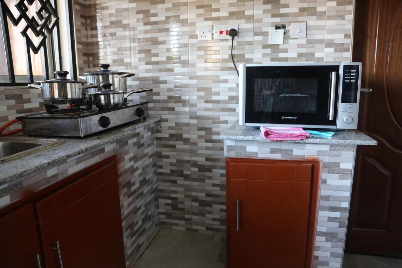 Pearl Lulu Modern Bnb Homestay Dar es Salaam Exterior photo