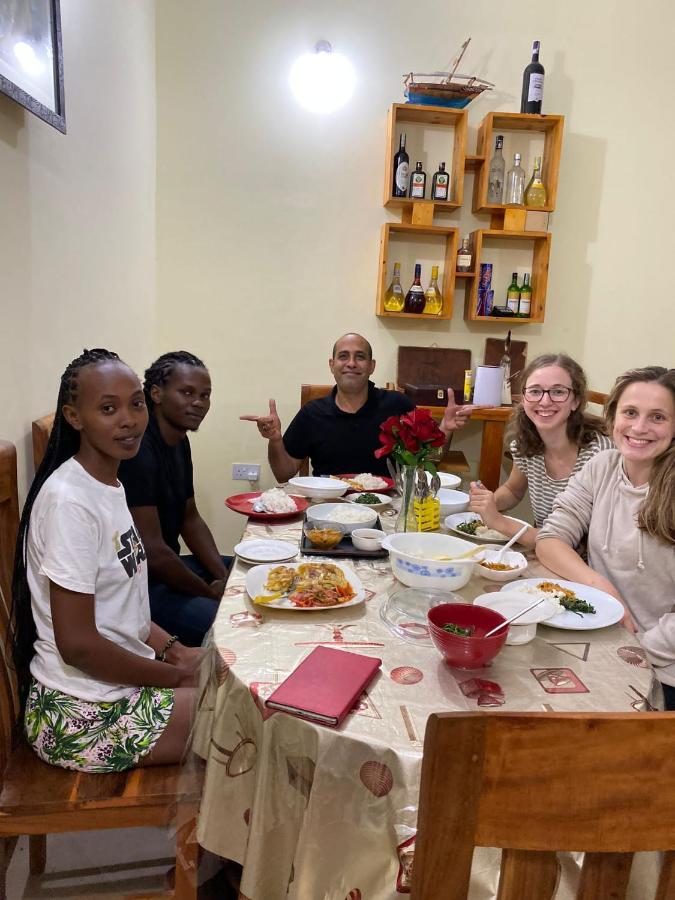Pearl Lulu Modern Bnb Homestay Dar es Salaam Exterior photo